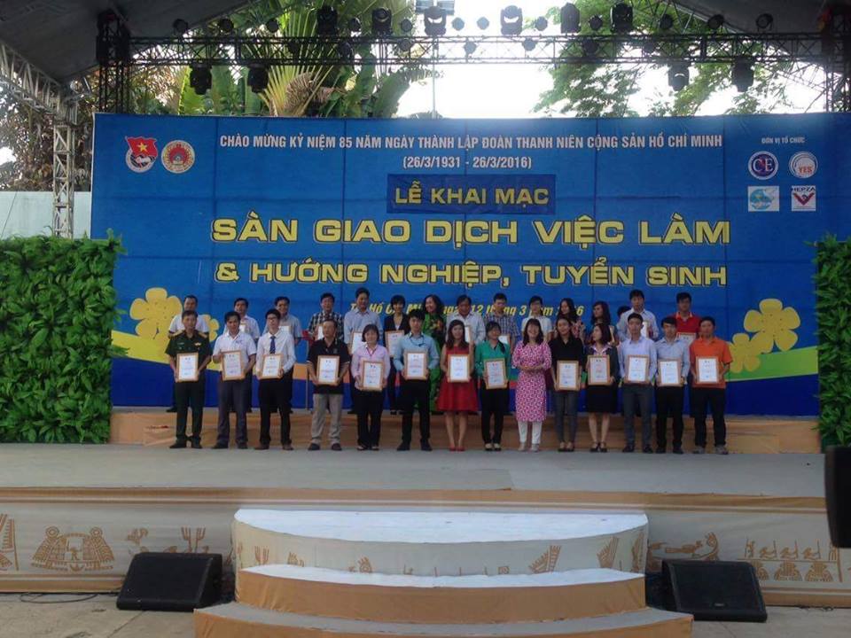 San-giao-dich-(1).jpg San-giao-dich-(1).jpg