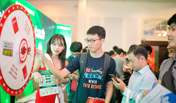 mat-bao-va-radix-dong-hanh-tai-su-kien-viet-nam-web-summit-2018-6.jpg